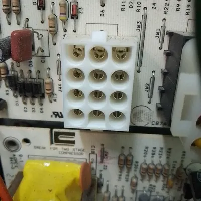 Trabajo de Full Service Pinamar: placa electrónica
